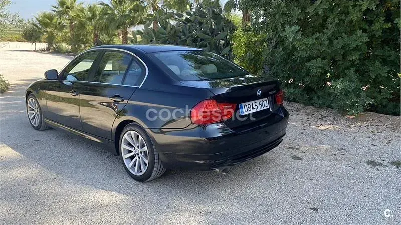 Usado BMW 320 184 CV (135 kW) 2011 Negro Berlina