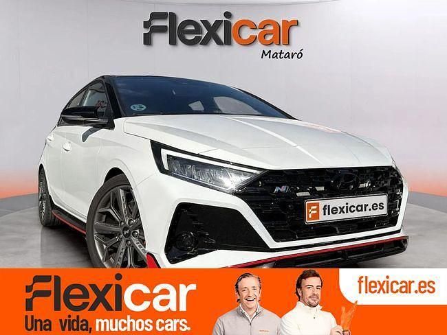 Blanco Usado 2023 Hyundai i20 Berlina | 29.990 € (Caro) - Imagen 1/4