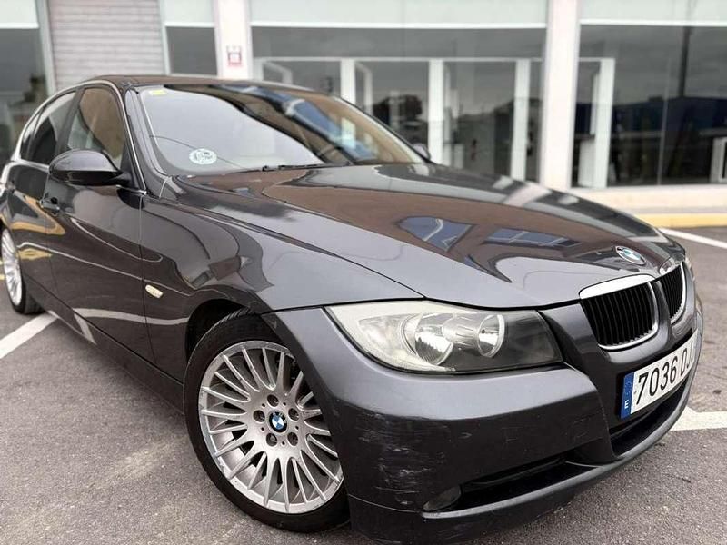 Usado BMW 320 163 CV (119 kW) 2005 Gris Berlina