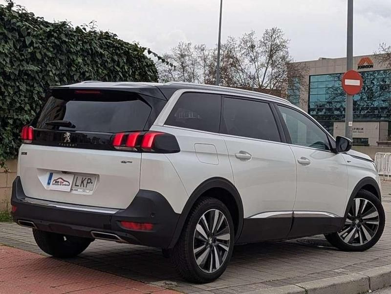 Usado Peugeot 5008 GT 181 CV (133 kW) 2020 Blanco SUV
