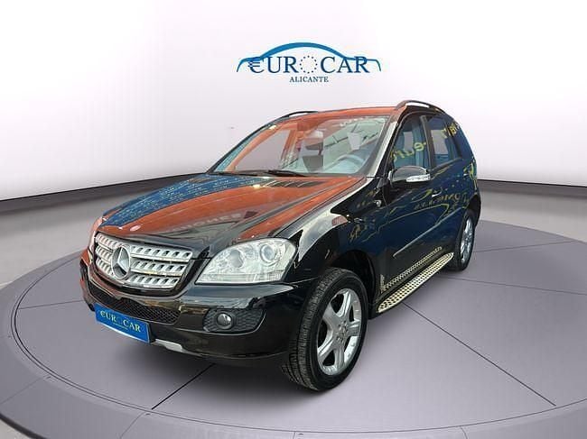 Usado Mercedes ML280 190 CV (139 kW) 2007 Negro SUV