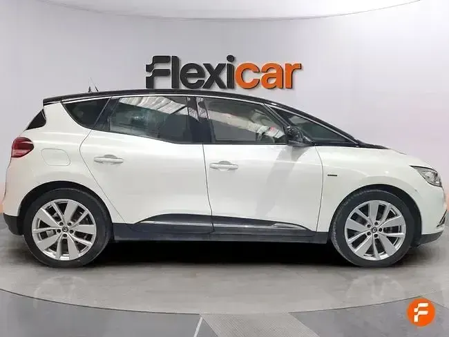 Usado Renault Scénic LIMITED 120 CV (88 kW) 2019 Blanco