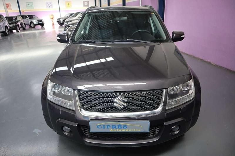 Usado Suzuki Grand Vitara 129 CV (94 kW) 2013 Gris SUV