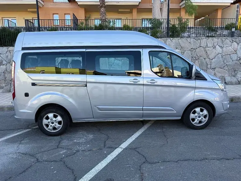 Usado Ford Tourneo Custom Titanium 170 CV (125 kW) 2018 Gris / plata Van