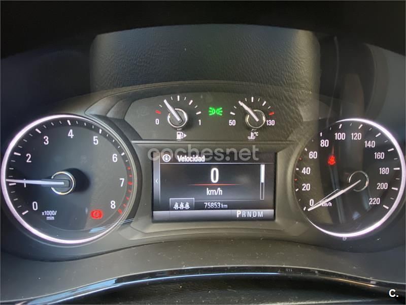 Usado Opel Mokka X Selective 140 CV (102 kW) 2018 Gris / plata SUV