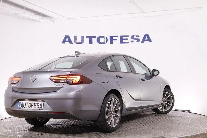 Usado Opel Insignia Innovation 260 CV (191 kW) 2017 Plata Berlina