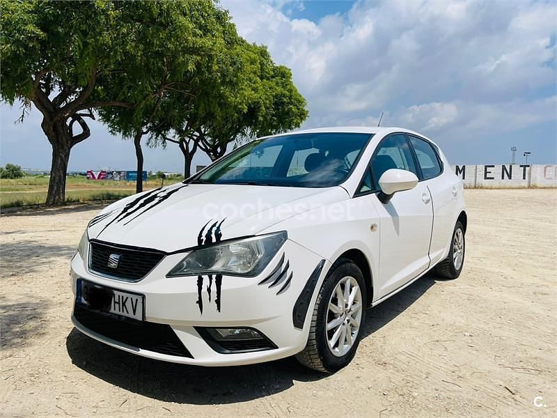Blanco Usado 2012 Seat Ibiza SC Sport Utilitario | 4950 € (Buen precio) - Imagen 1/4