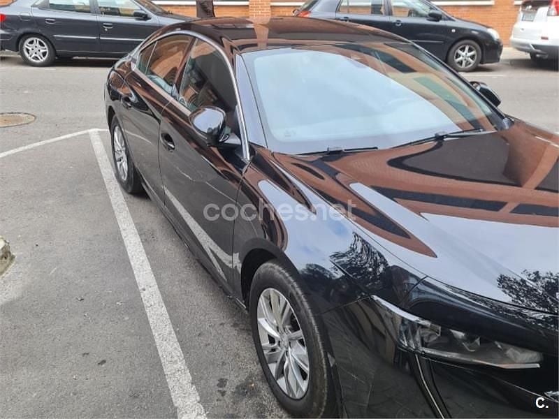 Usado Peugeot 508 Active 130 CV (95 kW) 2021 Negro Berlina