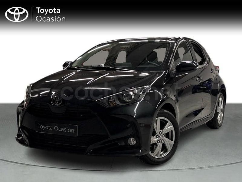 Usado Toyota Yaris Hybrid Active 116 CV (85 kW) 2025 Negro Berlina