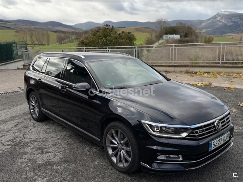 Usado VW Passat R-line 150 CV (110 kW) 2018 Negro Familiar