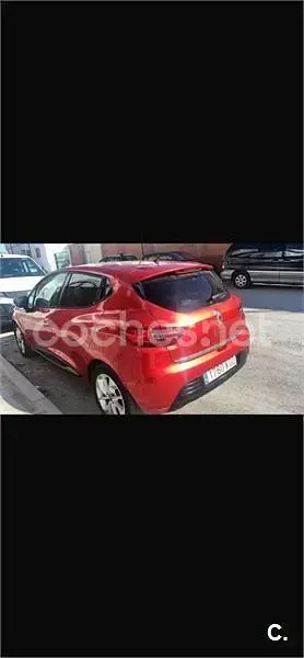 Usado Renault Clio IV LIMITED 75 CV (55 kW) 2017 Rojo Berlina