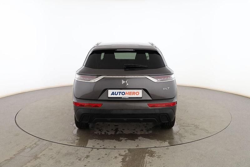 Usado DS Automobiles DS7 Crossback So Chic 130 CV (95 kW) 2020 Gris SUV