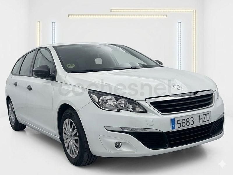 Usado Peugeot 308 SW Access 116 CV (85 kW) 2014 Blanco Familiar
