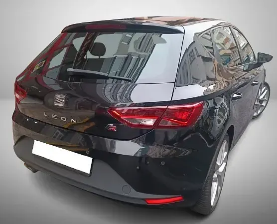 Usado Seat Leon FR 184 CV (135 kW) 2015 Negro Berlina