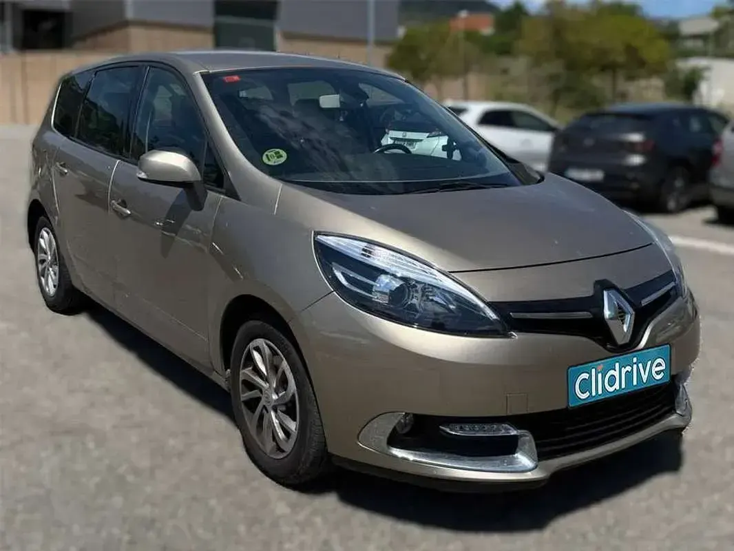 Usado Renault Scénic Dynamique 110 CV (80 kW) 2014 Amarillo Monovolumen