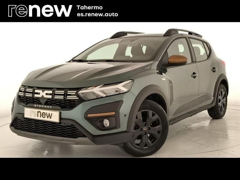 Usado Dacia Sandero Extreme 101 CV (74 kW) 2025 Verde Berlina