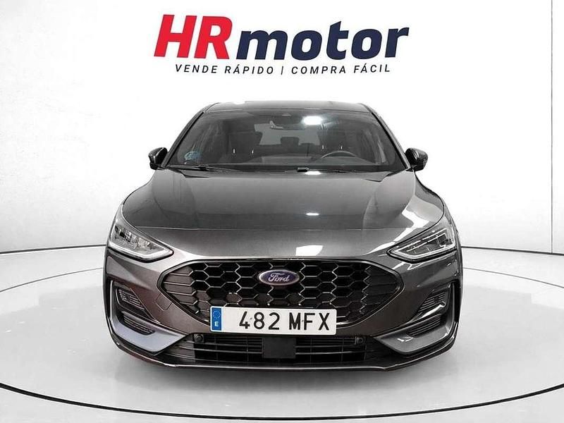 Usado Ford Focus ST-Line 156 CV (114 kW) 2023 Gris Utilitario