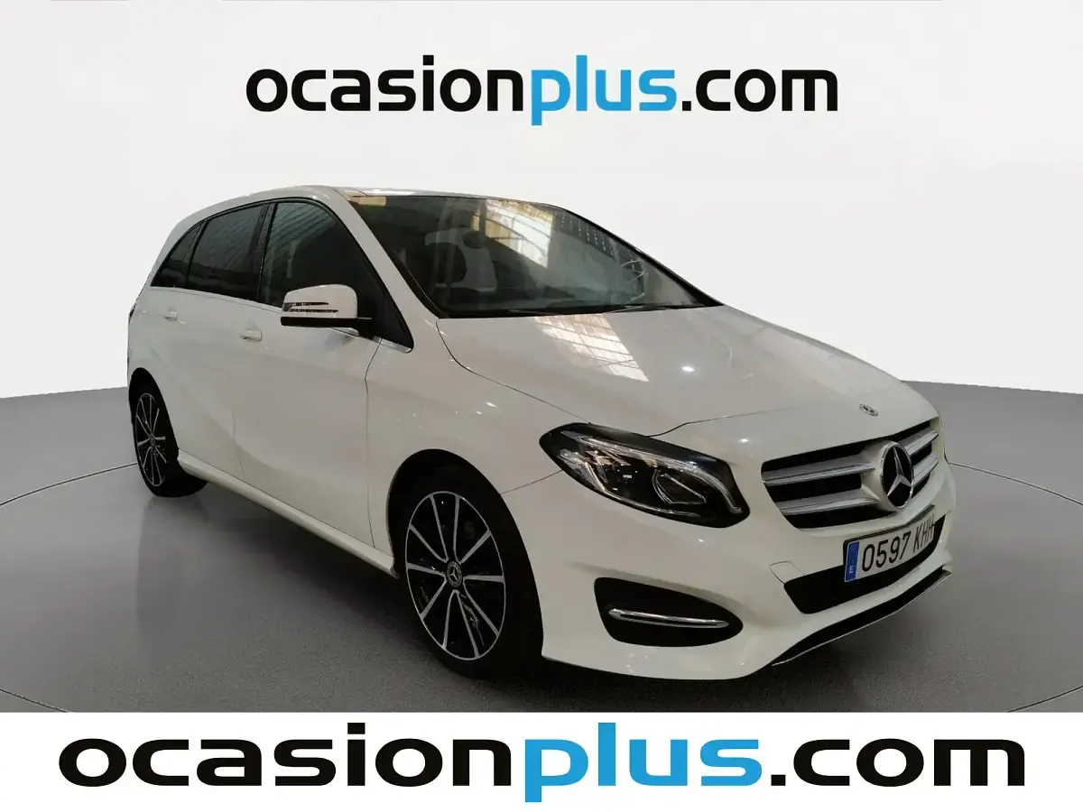 Usado Mercedes B200 136 CV (100 kW) 2018 Blanco Monovolumen