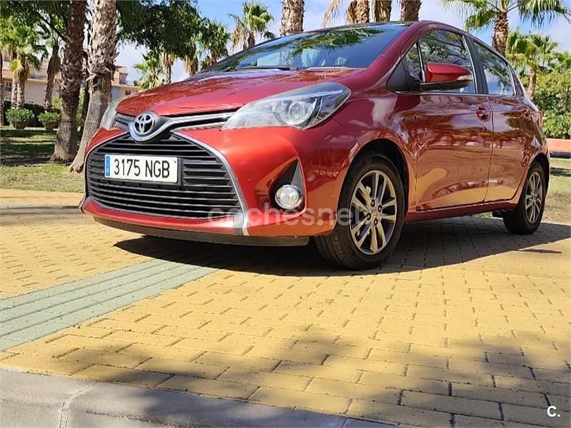 Granate Usado 2014 Toyota Yaris Active Berlina | 7900 € (Precio justo) - Imagen 1/4
