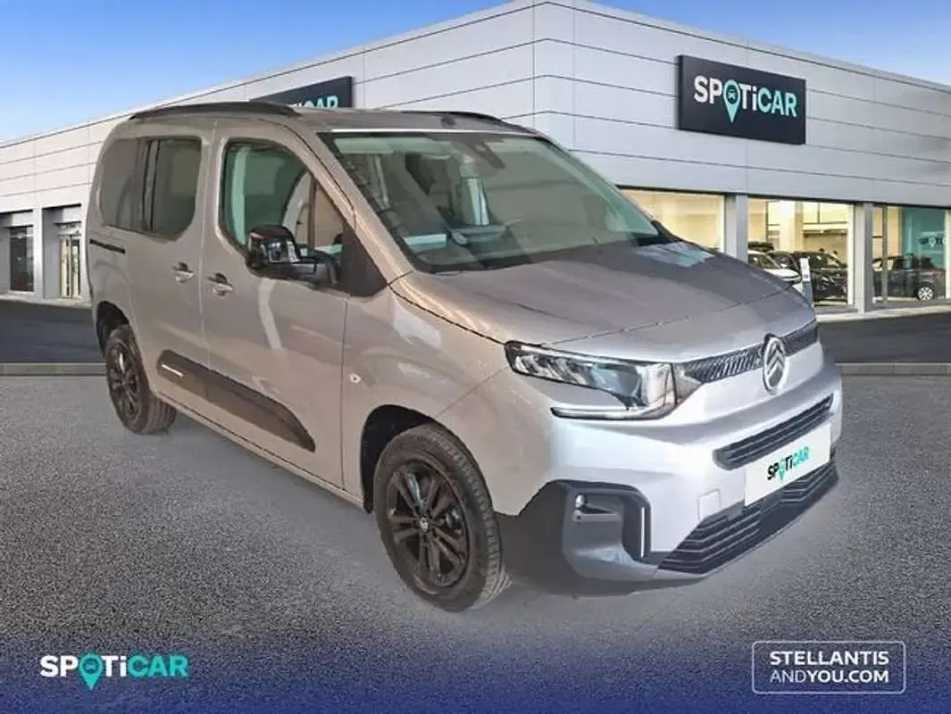 Usado Citroën Berlingo 102 CV (75 kW) 2024 Gris Monovolumen