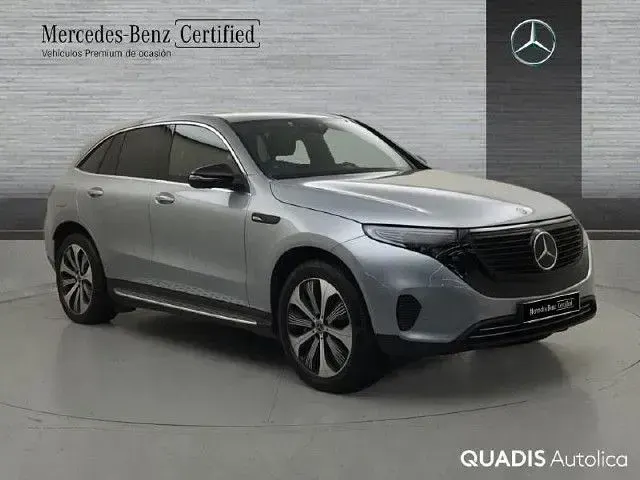 Usado Mercedes EQC400 Electric Art 300 kW (408 CV) 2020 Plata hightech SUV