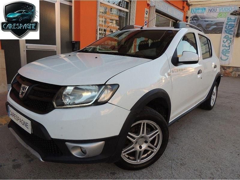 Blanco Usado 2013 Dacia Sandero Stepway Utilitario | 6490 € (Buen precio) - Imagen 1/4