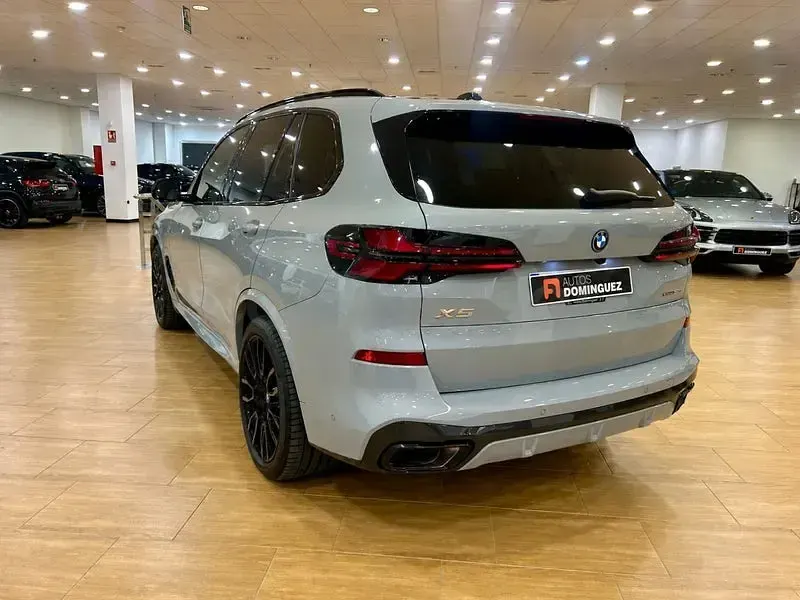 Usado BMW X5 xLine 489 CV (359 kW) 2025 Gris / plata SUV