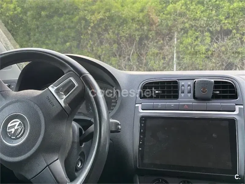 Usado VW Polo Advance 90 CV (66 kW) 2012 Blanco Utilitario