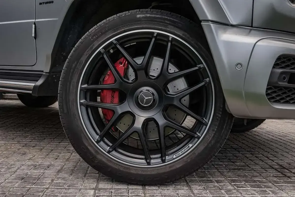 Usado Mercedes G63 AMG AMG 585 CV (430 kW) 2023 Gris SUV