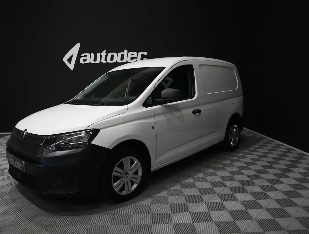 Usado VW Caddy 102 CV (75 kW) 2023 Blanco Monovolumen