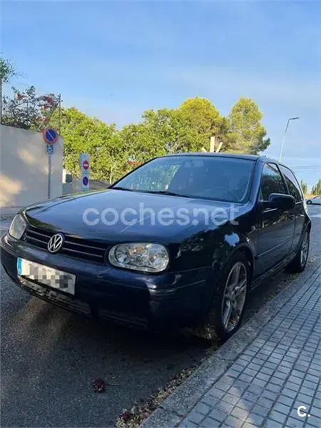 Usado VW Golf IV Highline 110 CV (80 kW) 2000 Azul Berlina