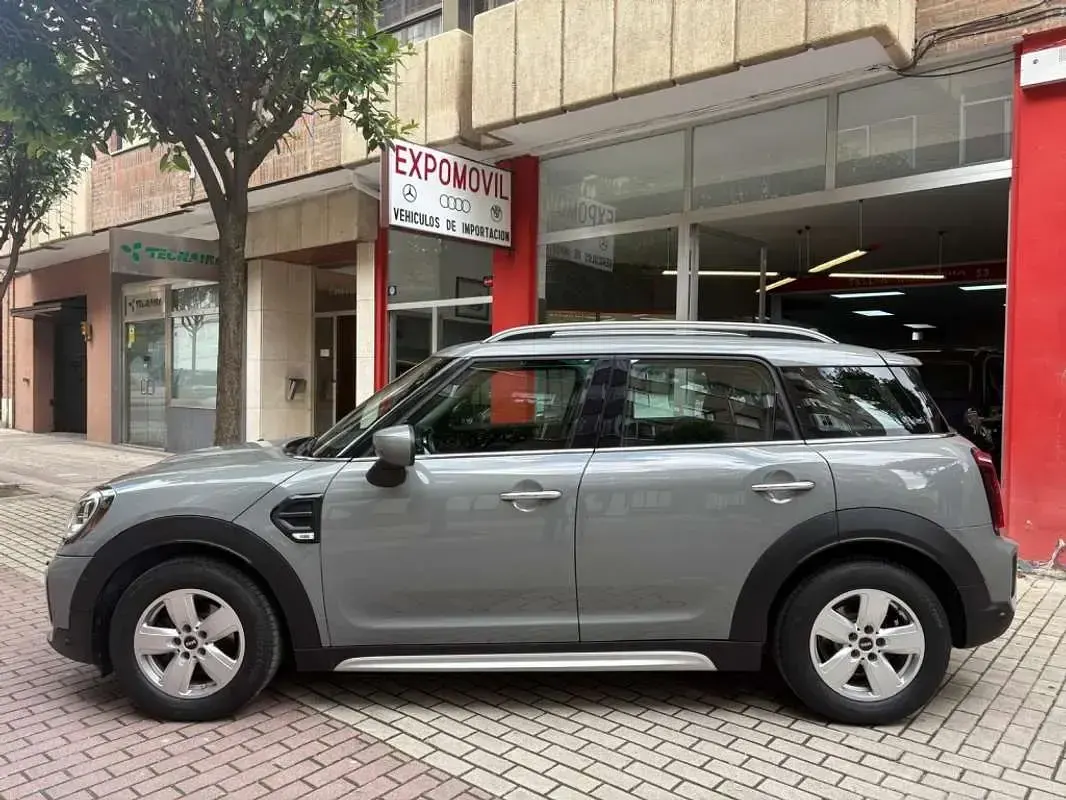 Usado Mini One D Countryman 116 CV (85 kW) 2021 Gris SUV