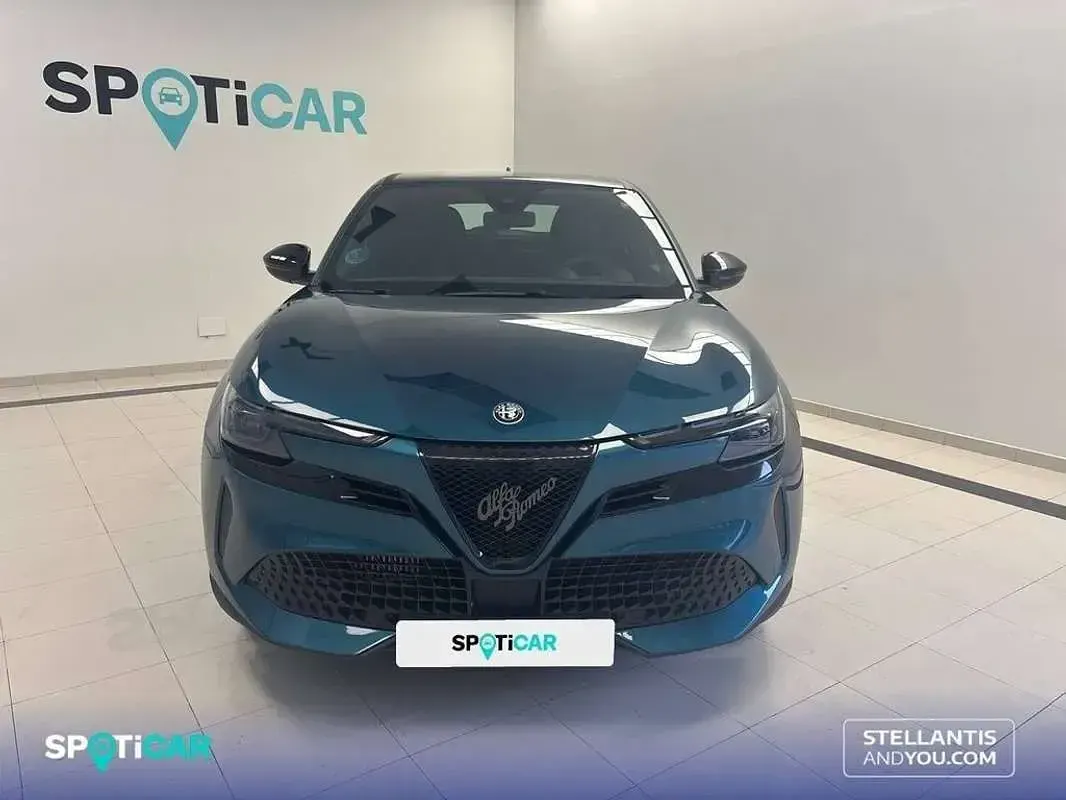 Usado Alfa Romeo GT Junior 137 CV (100 kW) 2025 Azul SUV