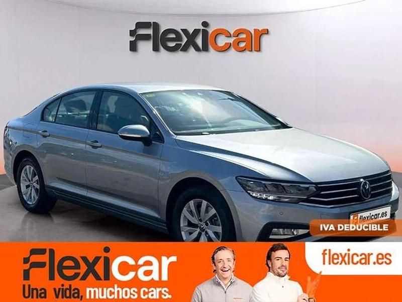 Gris Usado 2020 VW Passat Business Berlina | 17.790 € (Buen precio) - Imagen 1/4