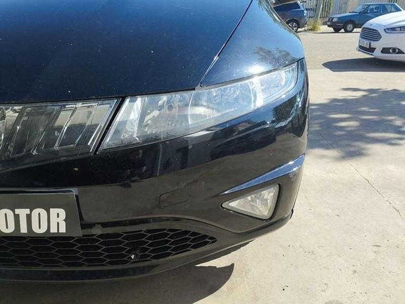 Usado Honda Civic Sport 140 CV (102 kW) 2008 Negro Berlina