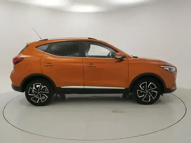Usado MG ZS Luxury 111 CV (81 kW) 2023 Naranja SUV