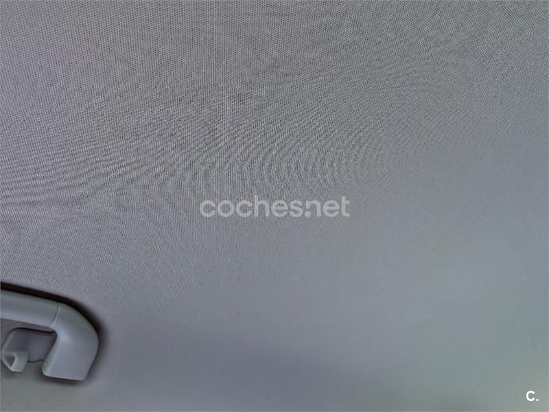 Usado Mercedes C200 Classic 122 CV (89 kW) 2008 Gris / plata Berlina