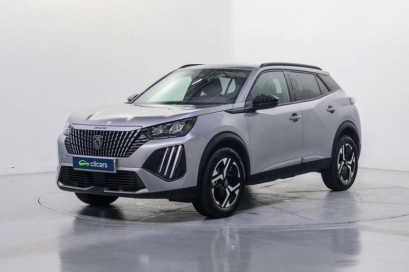 Usado Peugeot 2008 Allure 136 CV (100 kW) 2025 Plateado SUV