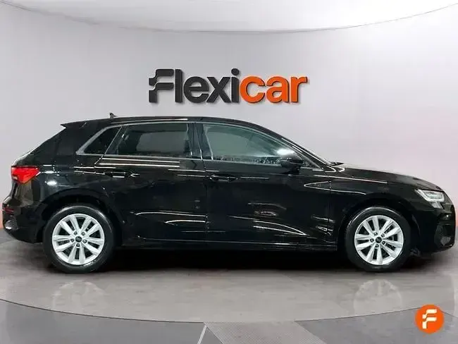 Usado Audi A3 Sportback Advanced Plus 110 CV (80 kW) 2023 Negro Utilitario