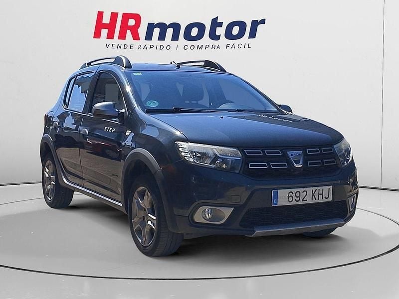 Gris Usado 2018 Dacia Sandero Stepway Utilitario | 10.640 € (Precio justo) - Imagen 1/4