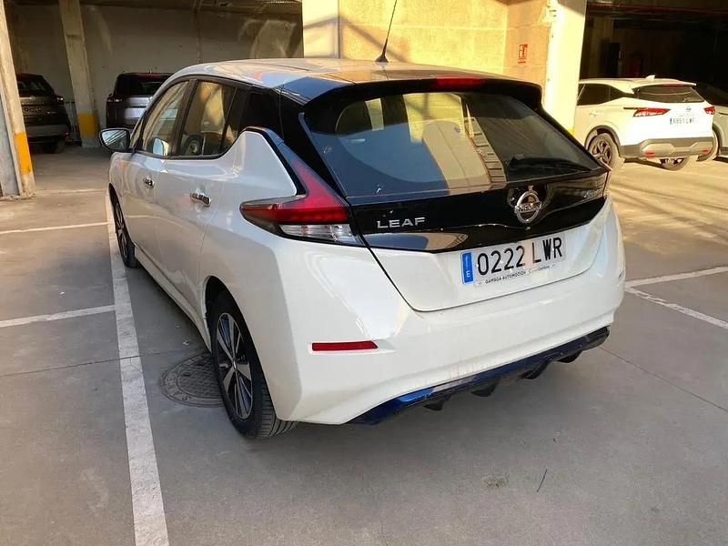 Usado Nissan Leaf Acenta 110 kW (150 HP) 2022 Branco Citadino