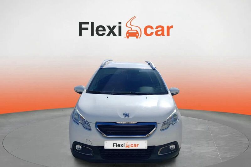 Usado Peugeot 2008 Allure 100 CV (73 kW) 2015 Blanco SUV
