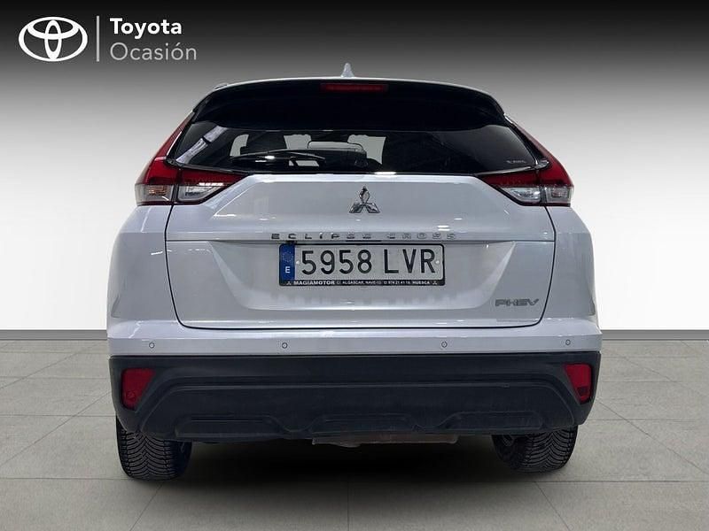 Usado Mitsubishi Eclipse Cross 188 CV (138 kW) 2021 Blanco SUV