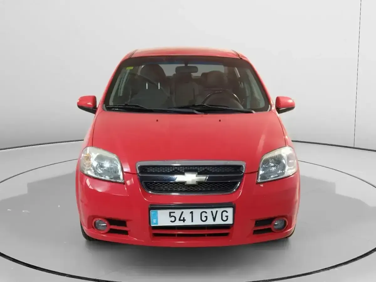 Usado Chevrolet Aveo LT 102 CV (75 kW) 2010 Rojo Utilitario
