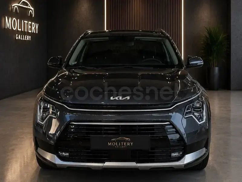 Usado Kia Niro 183 CV (134 kW) 2022 Gris / plata SUV