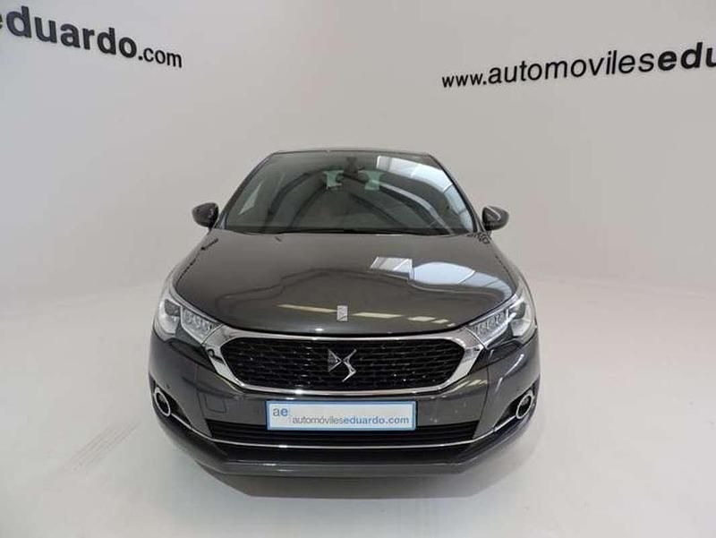 Usado DS Automobiles DS4 Style 131 CV (96 kW) 2018 Gris Utilitario
