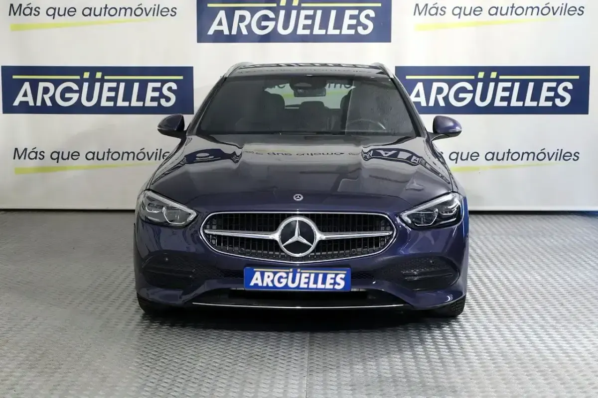 Usado Mercedes C180 Avantgarde 193 CV (141 kW) 2023 Azul Familiar
