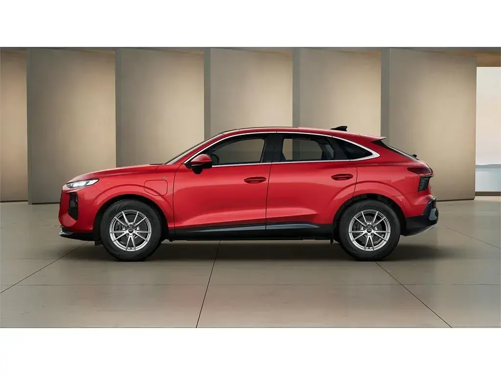 Nuevo Audi Q3 Sportback Business 272 CV (200 kW) 2026 Rojo progresivo SUV