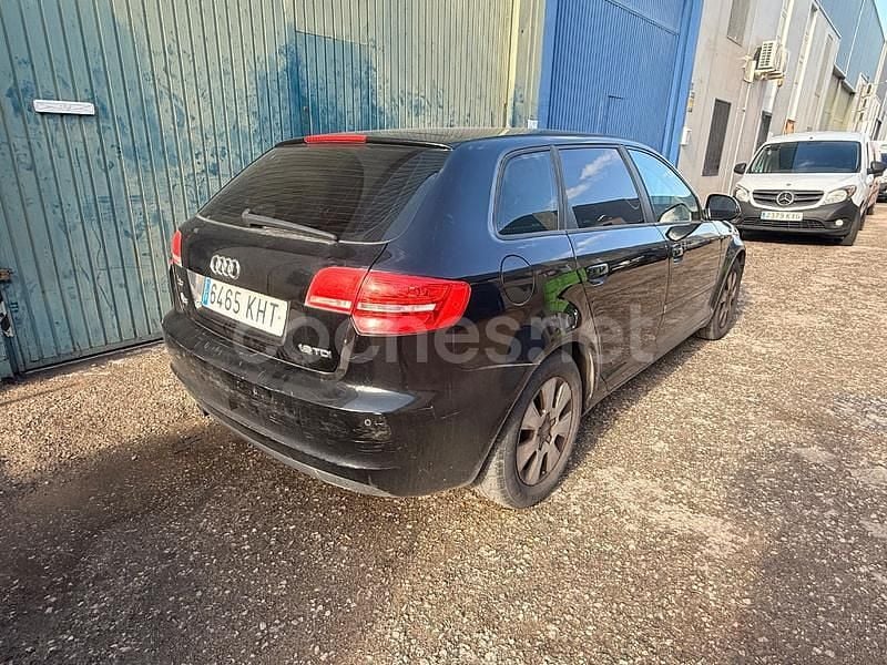 Usado Audi A3 Ambition 105 CV (77 kW) 2010 Negro Berlina