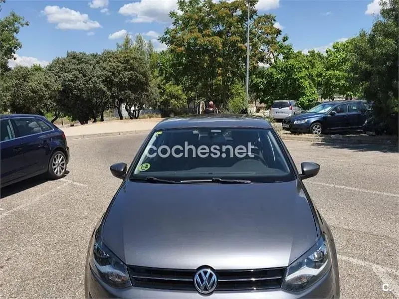 Usado VW Polo R-line 90 CV (66 kW) 2012 Gris / plata Utilitario